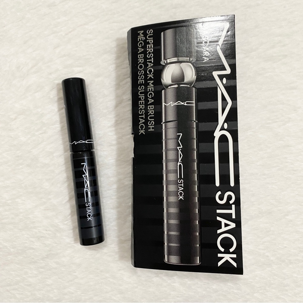 MAC Stack Super Stack Mega Brush Mascara Mini - Black